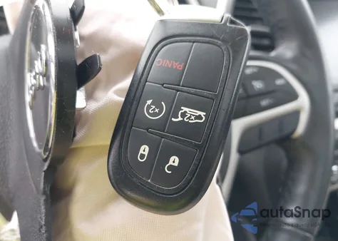 2015 Jeep Cherokee Limited из США, поврежденный, VIN 1C4PJLDS6FW531010